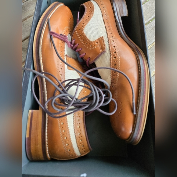 Johnston & Murphy Tan Calfskin Wingtip Shoes Good Condition Gently Used - Picture 8 of 9